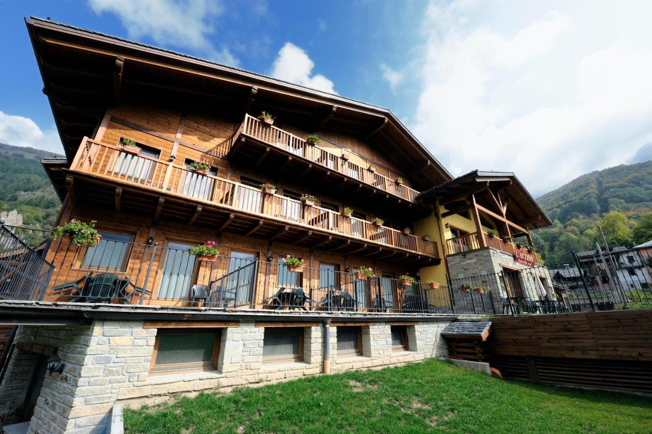 L'artisin Hotel